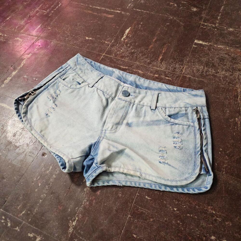 Acid Wash Jorts y2k 2000s Side Zip Distressed Light Blue (28W) ✨
